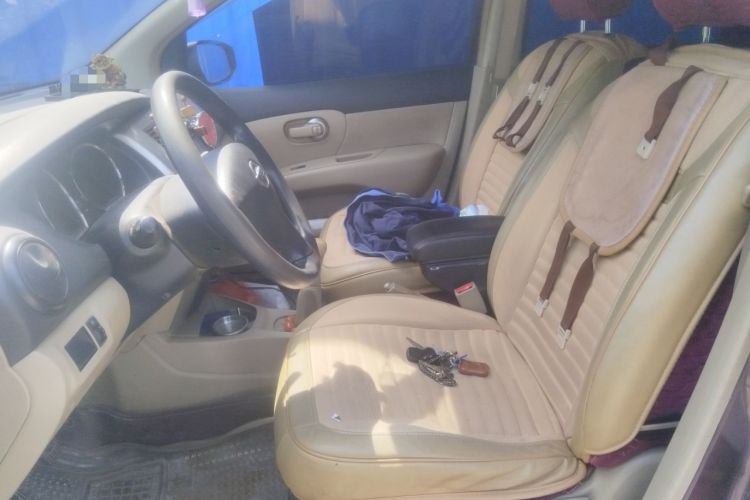 Used Nissan Livina 2013 1.6XE Manual Comfort Edition Left Front Seat