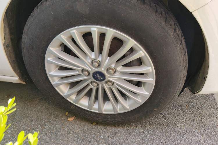 Used Ford Escort 2015 1.5L Manual Comfort Model