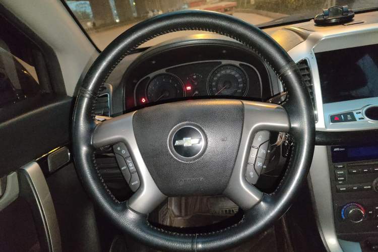 Used Chevrolet Captiva 2012 2.4L 4x4 Flagship Edition 7 Seats