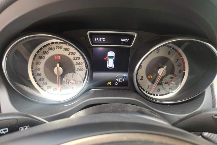 Used Mercedes-Benz GLA 2016 GLA 200 Fashion Model Instrument Cluster