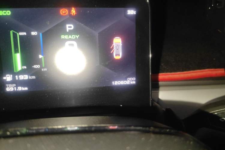 Used Geometry A 2022 Pro 430KM Commuter Edition Odometer Close Up