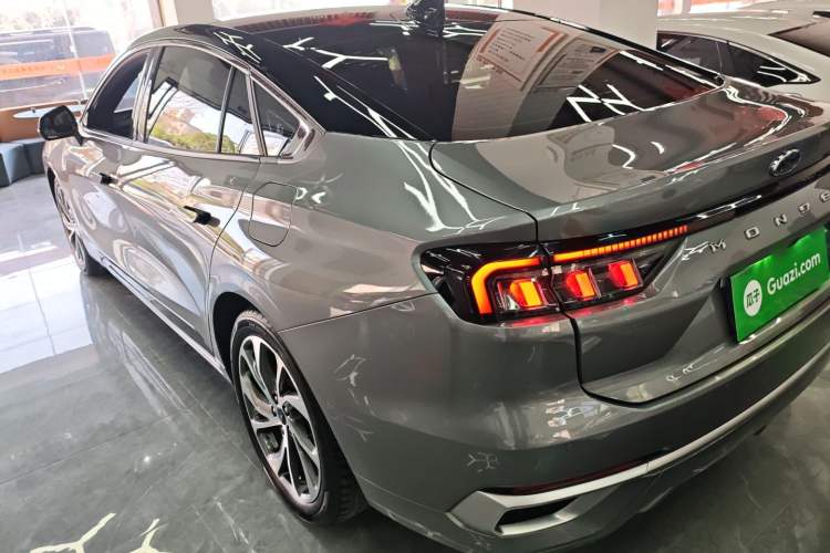 Used Ford Mondeo 2023 EcoBoost 245 Ultimate Model
