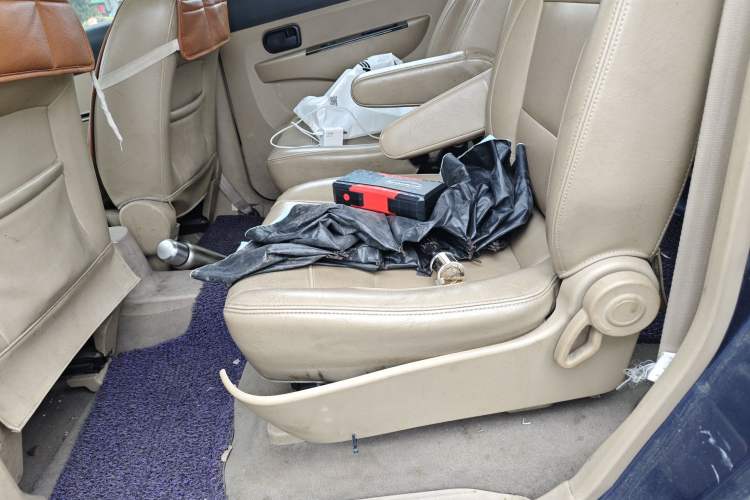 Used Wuling Hongguang 2013 1.5L Luxury Model Left Rear Seat
