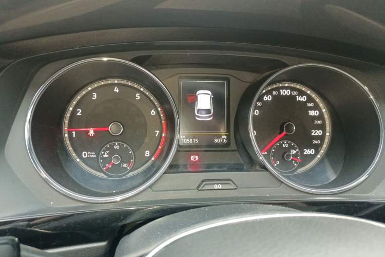 Used Volkswagen Tiguan L 2019 330TSI Automatic Two-Wheel Drive Smart Luxury Version China V Emission Standard
