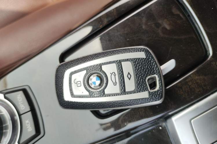 Used BMW 5 Series 2017 525Li Leading Model Vehicle Key