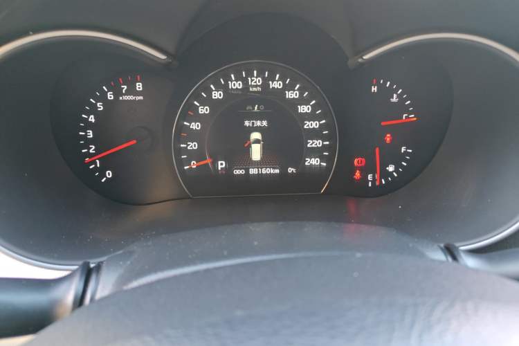 Used Kia Sorento 2013 2.4L 5-Seater Gasoline Luxury Version China IV Standard
