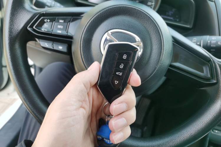 Used Mazda 3 Axela 2019 Cloud-Controlled Edition Hatchback 1.5L Automatic Luxury Model China VI Standard
