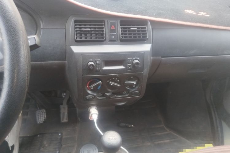 Used Wuling Rongguang Small Truck 2021 1.5L Base Version Double-Cab L3C Audio And AC Panel