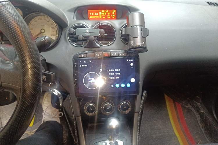 Used Peugeot 408 2013 2.0L Automatic Comfort Edition
