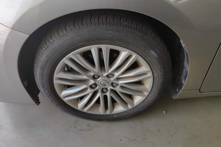 Used Lexus ES 2015 200 Elite Edition Left Front Wheel Hub