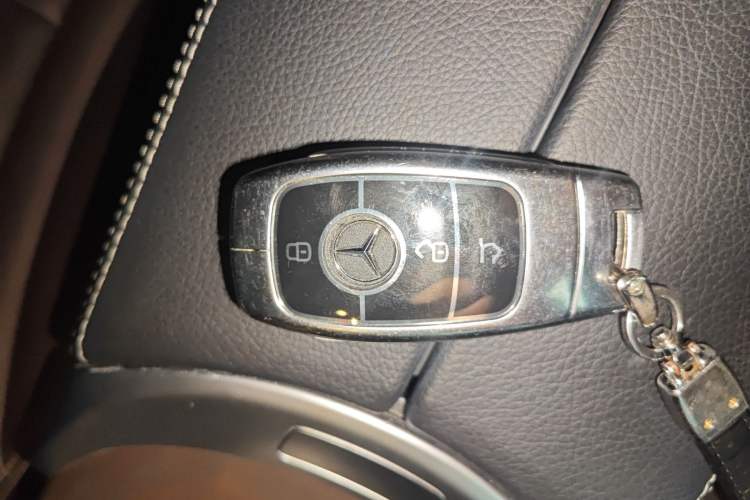 Used Mercedes-Benz GLC 2022 Refreshed GLC 300 L 4MATIC Dynamic Edition Vehicle Key