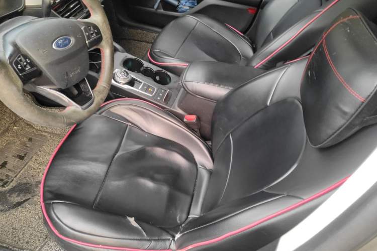 Used Ford Focus 2019 Hatchback EcoBoost 180 Automatic Trendy Model