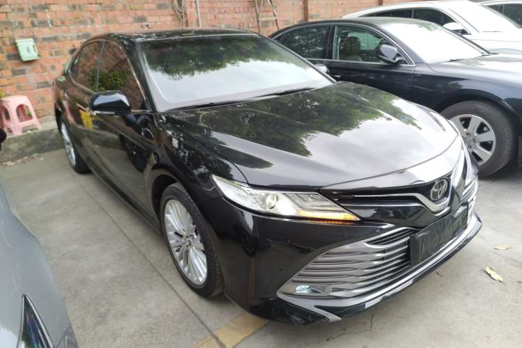 Used Toyota Camry 2018 2.5G Luxury Edition
