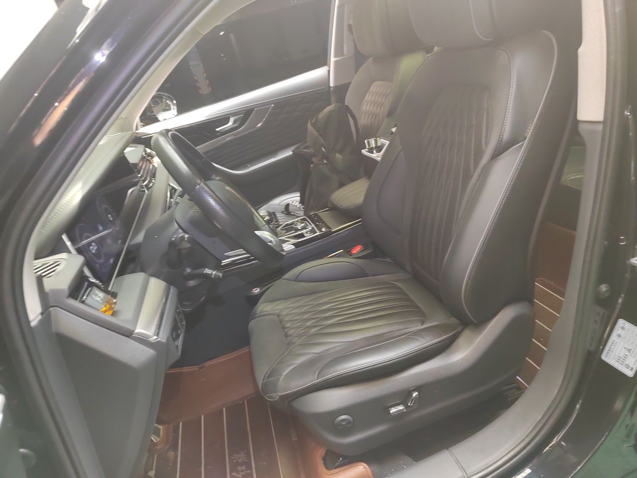 Hongqi HS5 2022 Facelifted Version 2.0T Smart Connect Flagship All-Wheel-Drive Edition — снимка 15