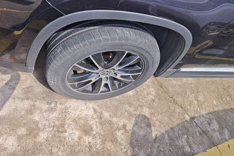 Used Volkswagen Tiguan 2015 1.8TSI Automatic Two-Wheel Drive Luxury Model Left Front Wheel Hub