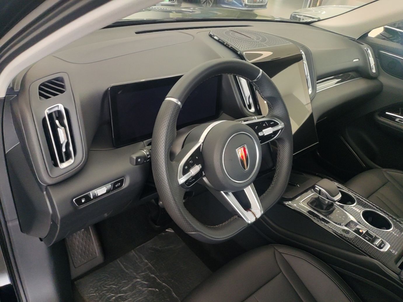 Hongqi HS3 PHEV 2025 Model 117km Jingwei Edition — снимка 12