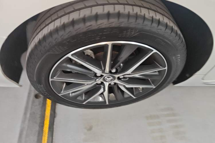 Used Toyota Camry 2023 2.5G Luxury Edition Right Rear Wheel Hub