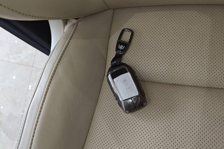 Used Toyota Alphard 2021 Dual-Engine 2.5L Luxury Edition