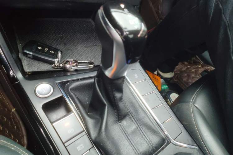 Used Volkswagen Passat 2019 280TSI Business Edition China VI
