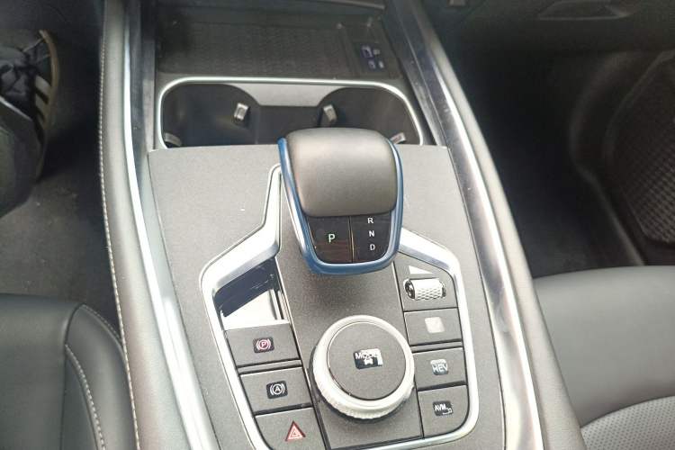 Used Chery Tiggo 8 PRO New Energy 2023 Champion Edition 1.5T 100km Glory Version Gear Lever