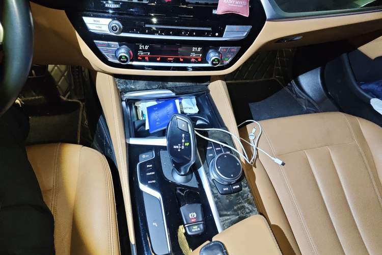 Used BMW 5 Series 2019 530Li Leading Model M Sport Package
