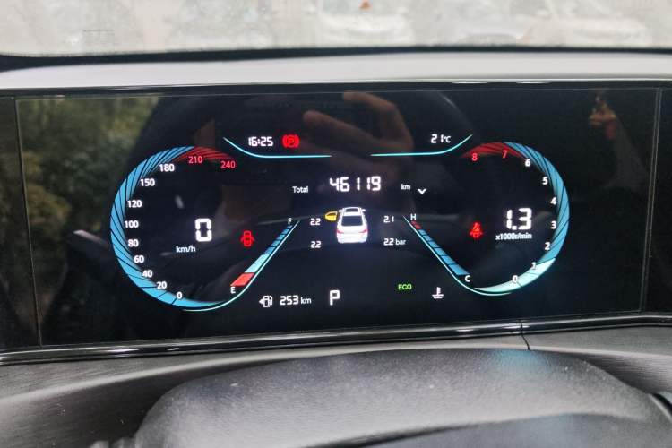 Used CHANGAN Eado 2020 PLUS Blue Whale NE 1.4T GDI DCT Fēngshàng Trim Odometer Close Up