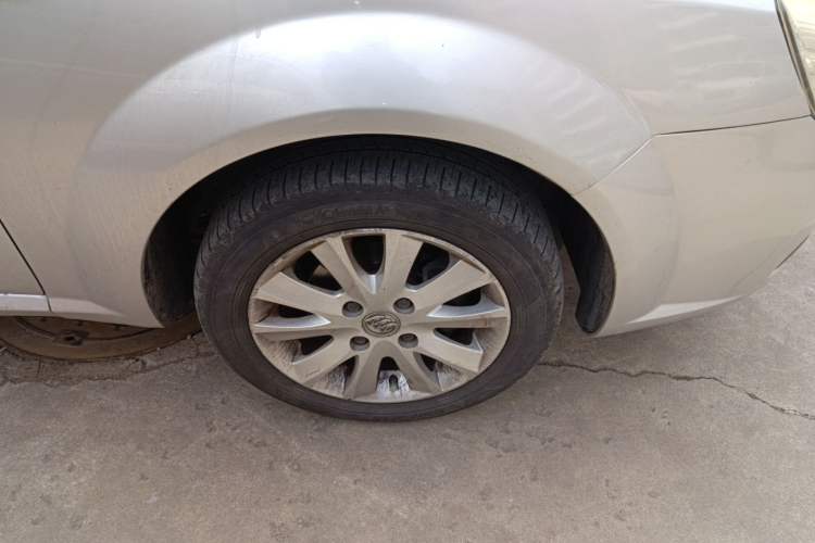 Used Buick Excelle 2013 1.5L Automatic Classic Model
