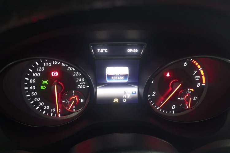 Used Mercedes-Benz GLA 2016 GLA 200 Fashion Model