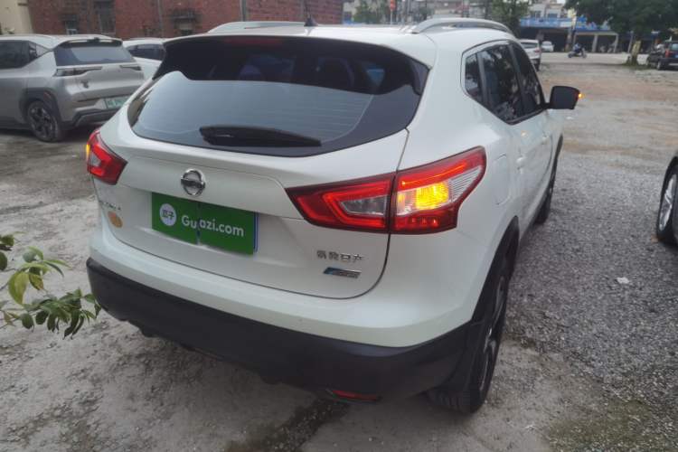 Used Nissan Qashqai 2016 2.0L CVT Luxury Edition