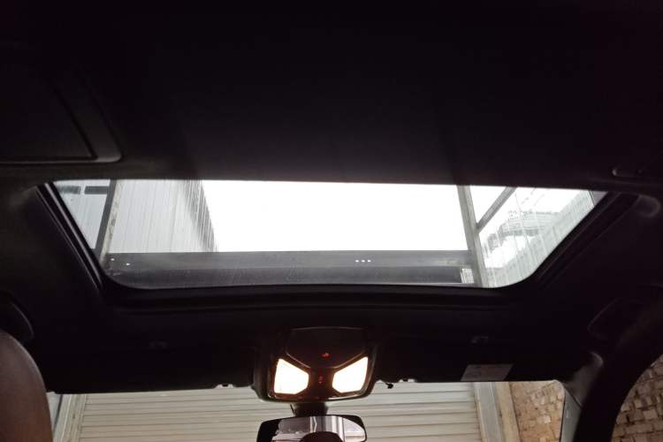 Used BMW 5 Series 2019 Facelifted 530Li xDrive M Sport Package
