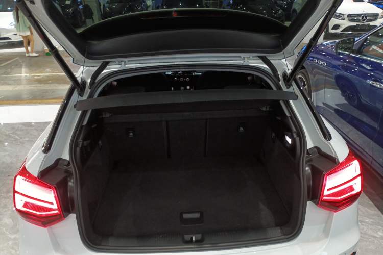 Used Audi Q2L 2018 35 TFSI Launch Exclusive Edition China VI Trunk