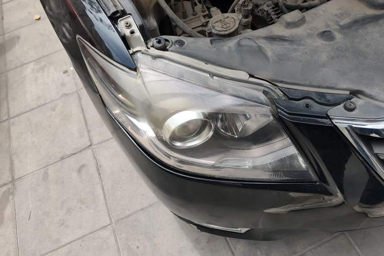 Used Toyota Camry 2013 200G Classic Luxury Edition Right Front Headlight