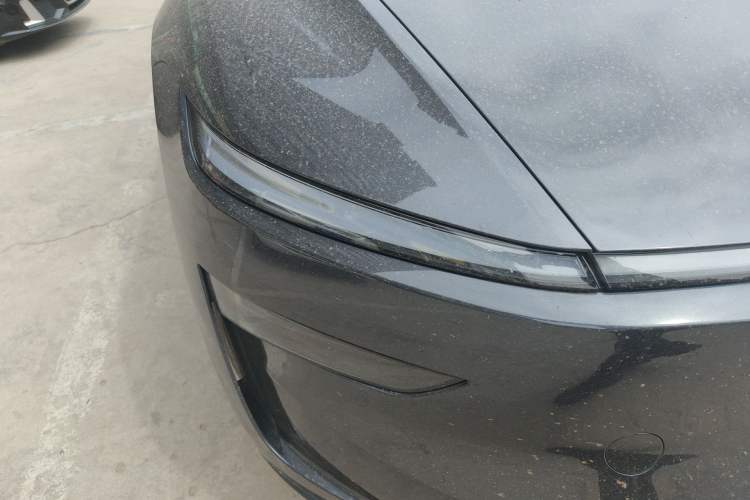 Used Tesla Model Y 2025 Rear-Wheel-Drive Version