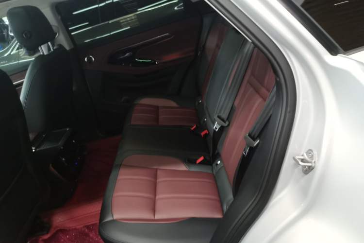 Used Land Rover Range Rover Evoque 2023 Aurora L 249 PS Luxury Edition