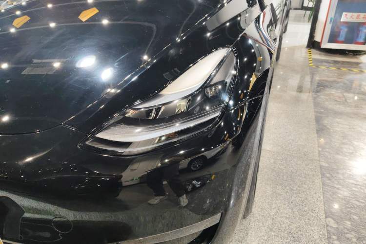 Used Tesla Model Y 2023 Long-Range All-Wheel-Drive Version Left Front Headlight