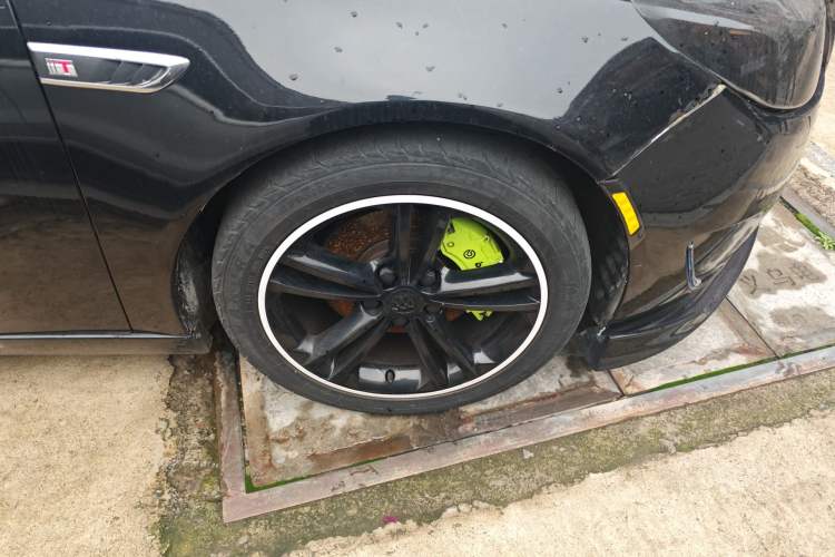 Used Buick Regal 2012 GS 2.0T Super Sport Edition Right Front Wheel Hub