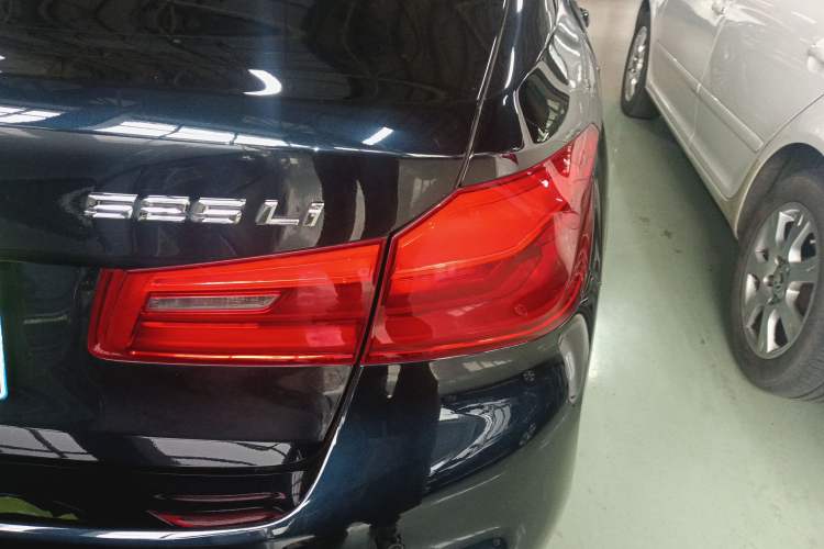 Used BMW 5 Series 2020 525Li M Sport Package Right Rear Taillight