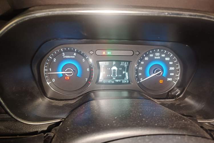 Used Dongfeng Fengon 580 2018 1.5T CVT Smart Connectivity Version
