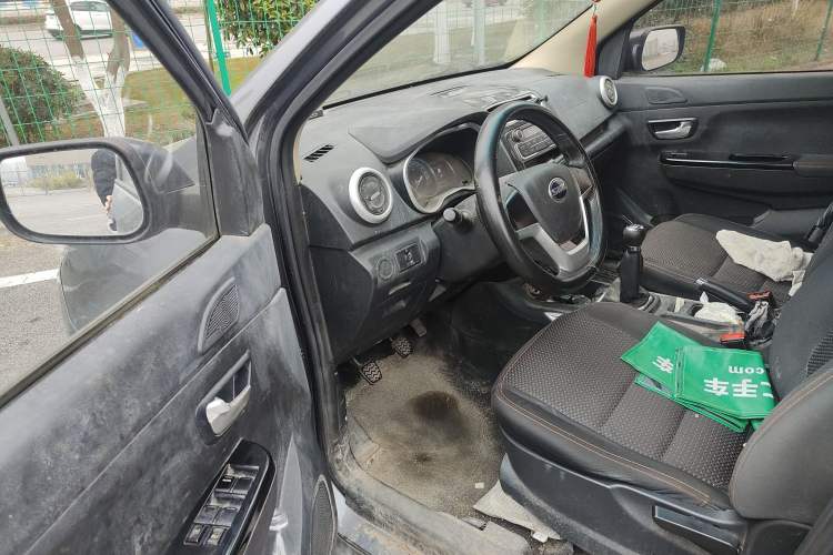 Used SWM X2 2021 1.5L Manual Business Version 7 Seats