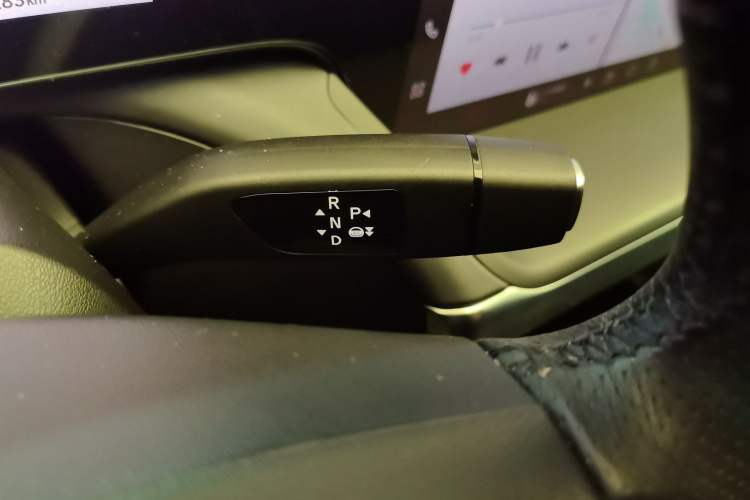 Used XPeng P7 2020 670N Gear Lever