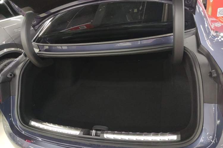 Used Hima Stelato S9 2025 Extended-Range Max Trunk