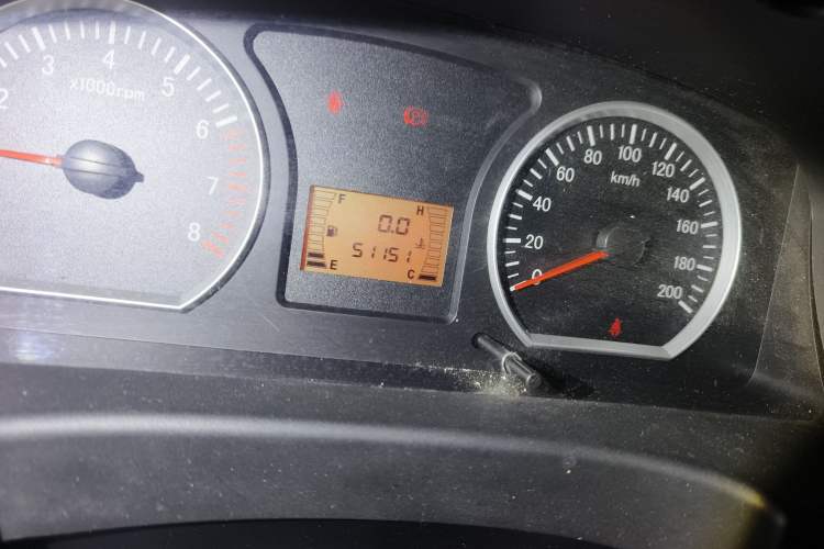 Used FORTHING Lingzhi 2013 V3 1.5L 7-Seater Standard Model II
