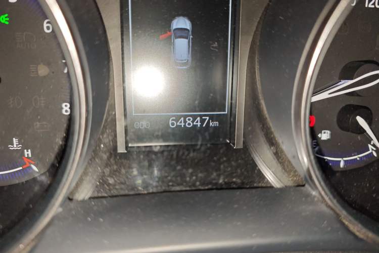 Used Toyota IZOA 2018 2.0L Yichi Version China VI Standard