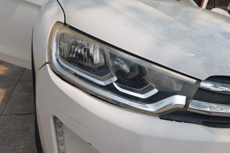 Used Citroen C3-XR 2015 1.6L Manual Pioneer Model Right Front Headlight