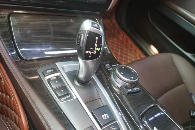 Used BMW 5 Series 2017 525Li Luxury Design Package
