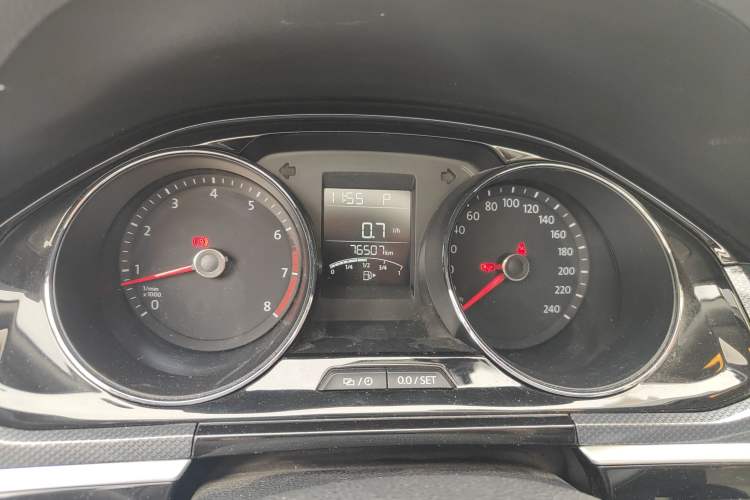 Used Volkswagen C-TREK 2017 230TSI DSG Comfort Version
