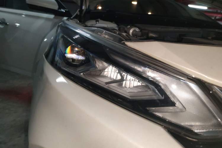 Used Nissan Teana 2020 Revised Version 2.0L XL Comfort Edition Right Front Headlight