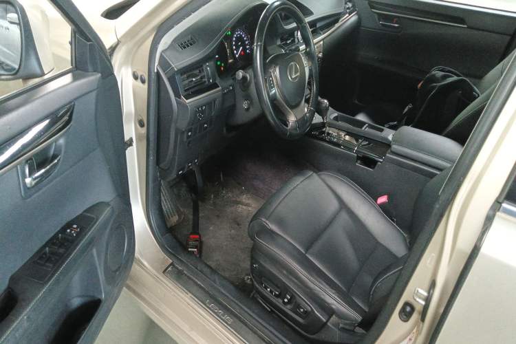 Used Lexus ES 2013 300h Elite Edition