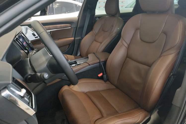 Used Volvo S90 2024 B5 Luxury Smart Edition