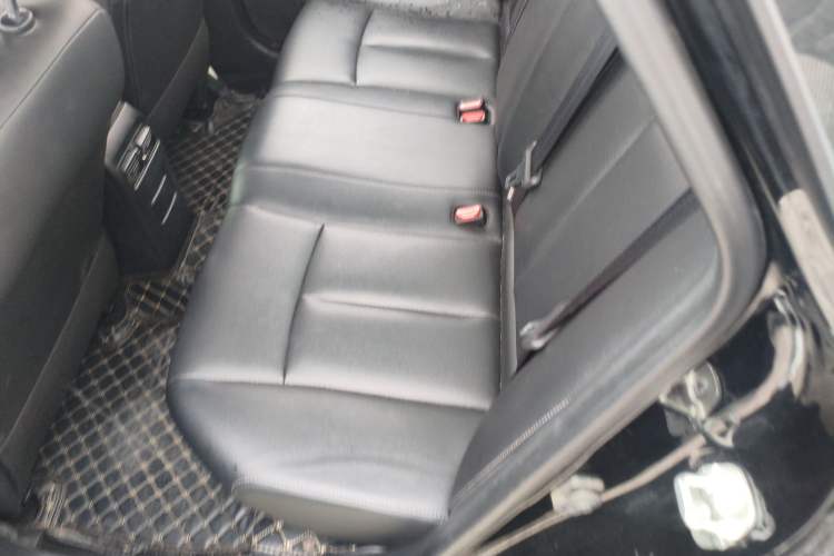 Used Nissan Sylphy 2021 Classic 1.6XL CVT Luxury Edition Left Rear Seat